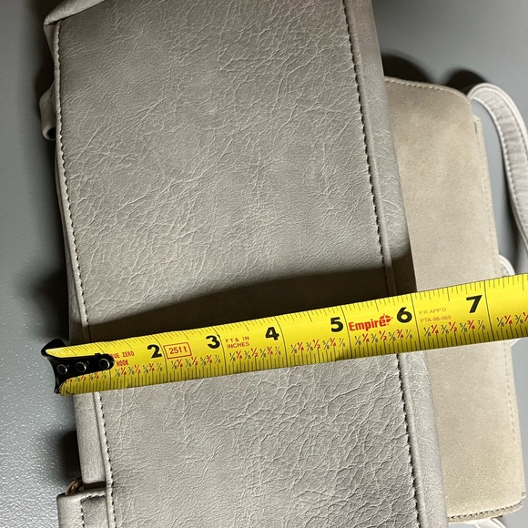 Moda? Chic Light Gray Backpack - Picture 11 of 15